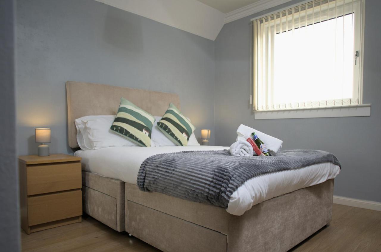 Modern 2-Bed Haven, Free Parking Apartment Edinburgh Luaran gambar